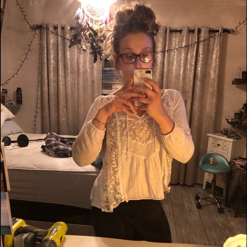 American Eagle top